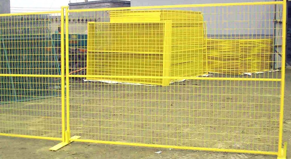 mẫu 2: Hàng rào lưới di động, dùng phân chia ô nhà xưởng, kho chứa hàng